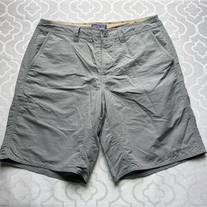 Patagonia Gray Flat Front Shorts Lightweight Casual sz 33